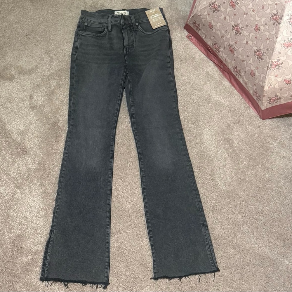 Brand New size 25 Madewell full length kick out this wash is SOLD OUT - Picture 2 of 15
